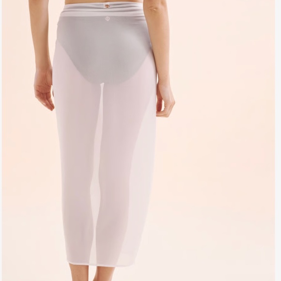 Long White Chiffon Pareo/Sarong - Picture 3 of 3